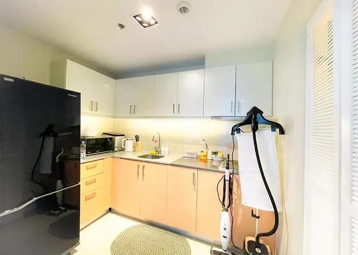 Elegant 1br Near Solaire, Okada, Mall Of