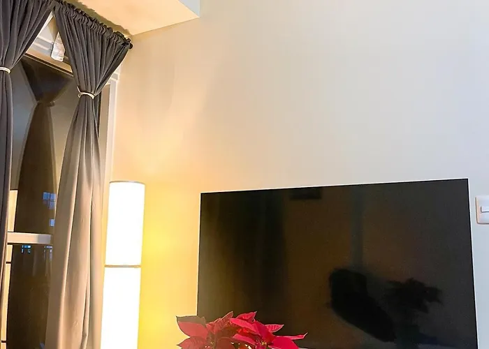 Elegant 1br Near Solaire, Okada, Mall Of