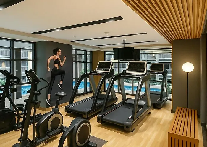 Elegant 1br Near Solaire, Okada, Mall Of Apartamento *